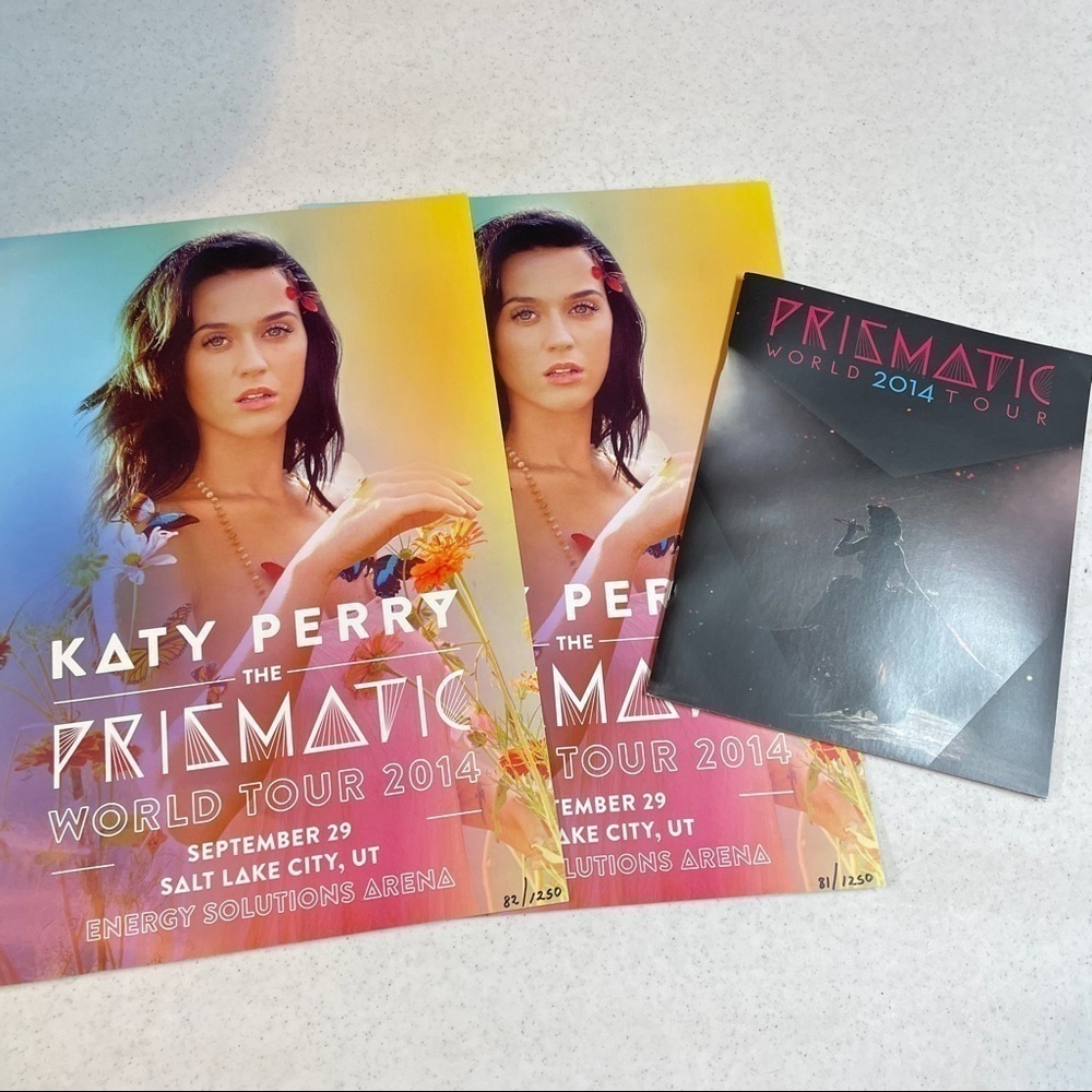 Katy Perry 2 lithograph VIP  Numbered Posters and Concert Book